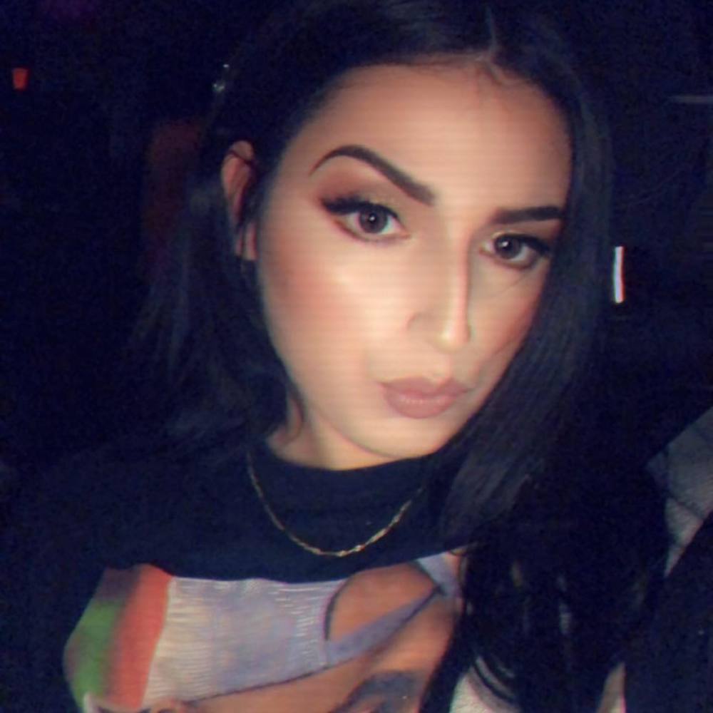 Meet your Posher, Gabriela